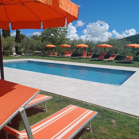 Agriturismo Santa Caterina Castelnuovo di Val di Cecina Buitenkant foto