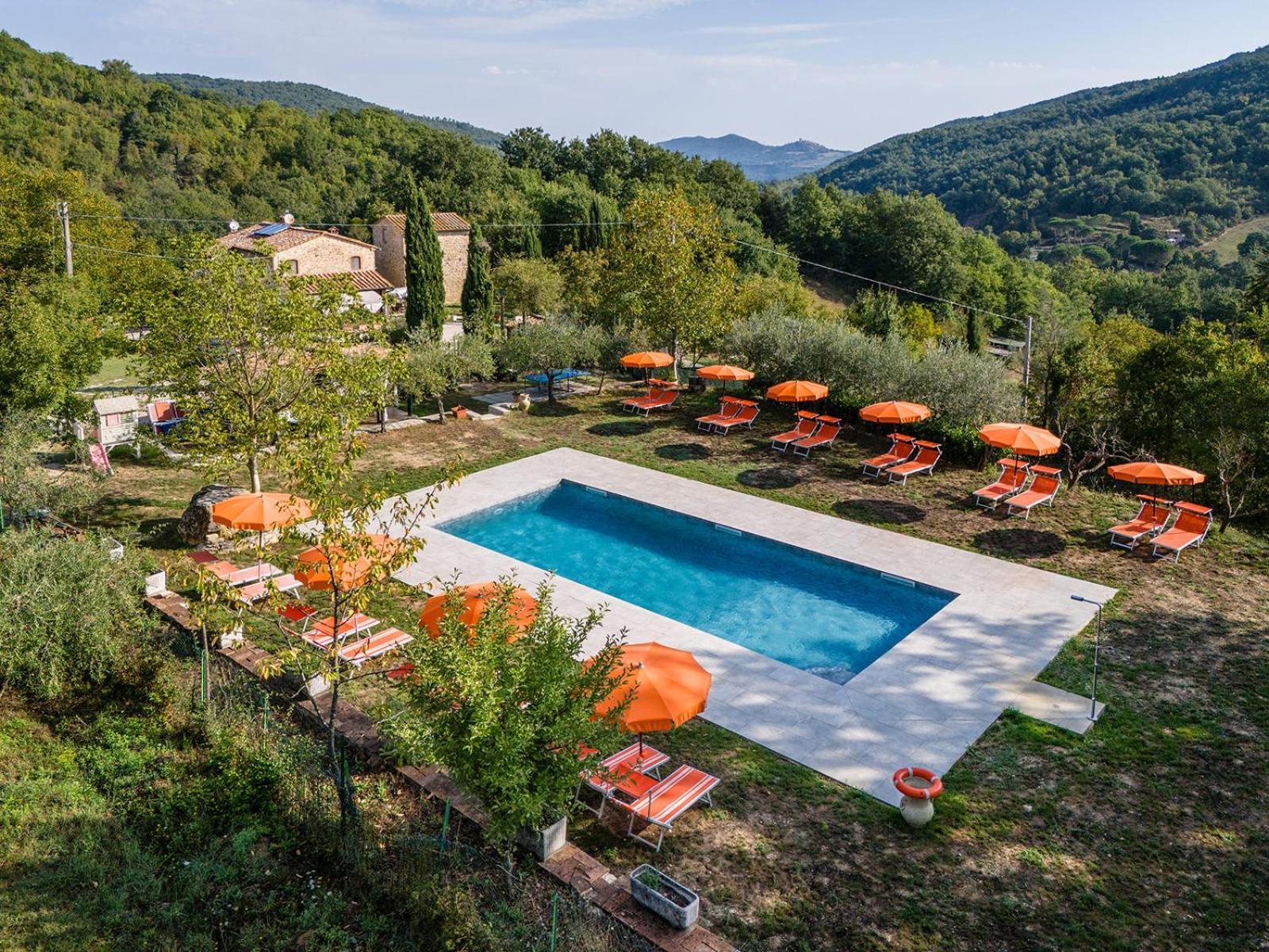 Agriturismo Santa Caterina Castelnuovo di Val di Cecina Buitenkant foto