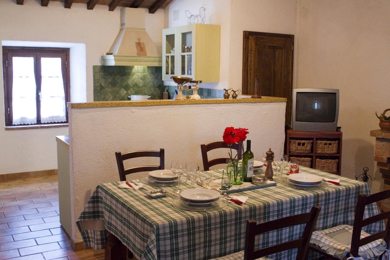 Agriturismo Santa Caterina Castelnuovo di Val di Cecina Kamer foto