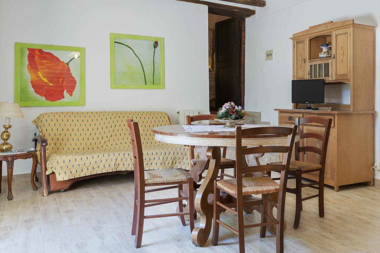 Agriturismo Santa Caterina Castelnuovo di Val di Cecina Buitenkant foto