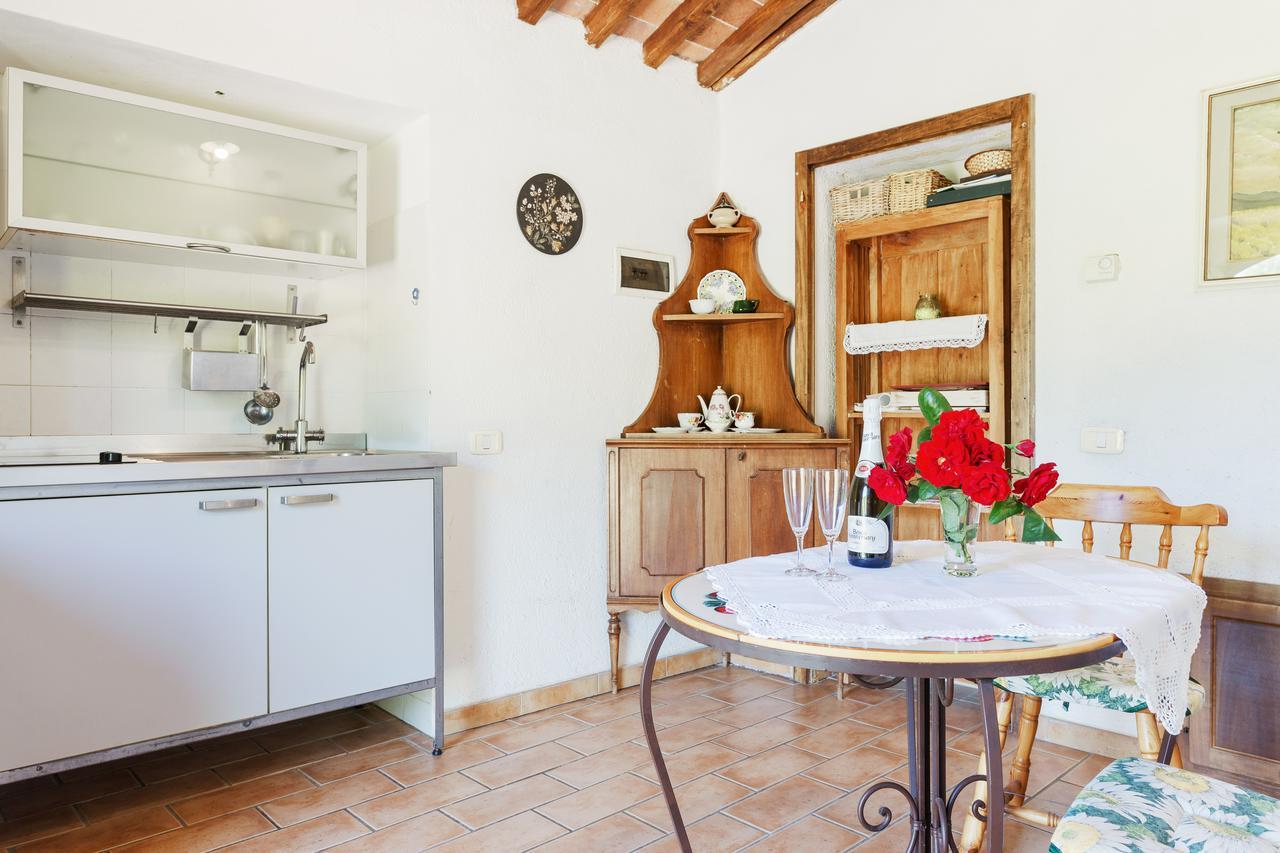 Agriturismo Santa Caterina Castelnuovo di Val di Cecina Buitenkant foto